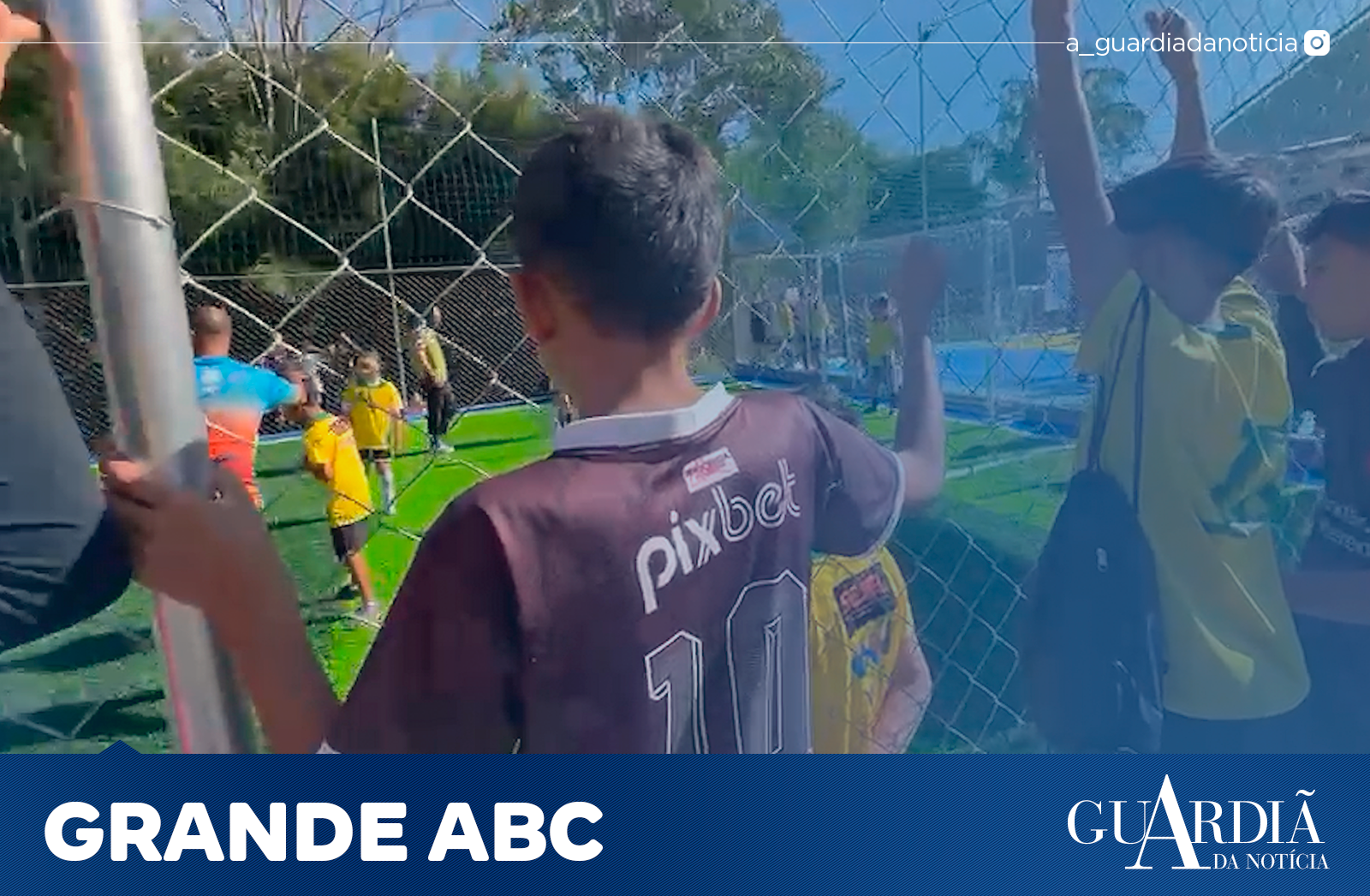 RIBEIRÃO PIRES: PREFEITURA TRANSFORMA PONTO DE DESCARTE EM PRAÇA ESPORTIVA NA QUARTA DIVISÃO